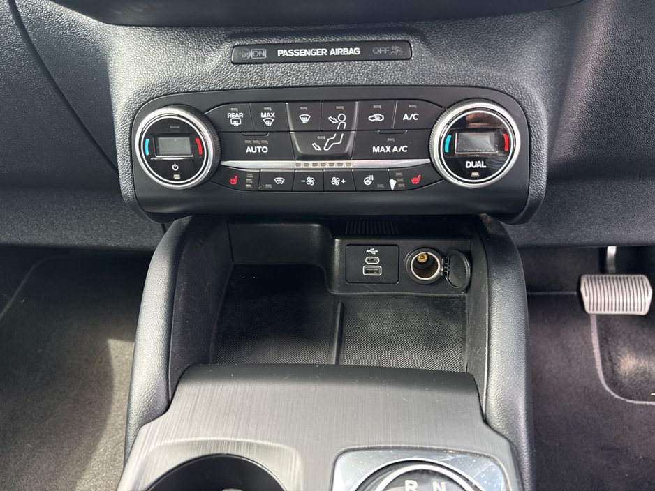 2022 Ford Kuga 2.5L Petrol Hybrid For Sale Images