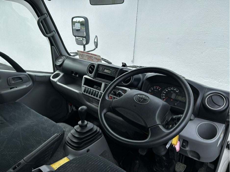 2020 Toyota DYNA 2.8L Diesel For Sale Images