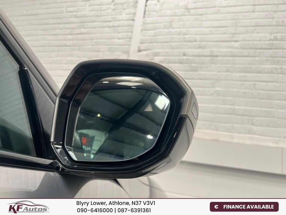 2024 BMW 5 Series 2L Petrol Plug-in Hybrid For Sale Images