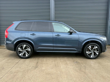 2023 Volvo XC90 2L Petrol Plug-in Hybrid For Sale Images
