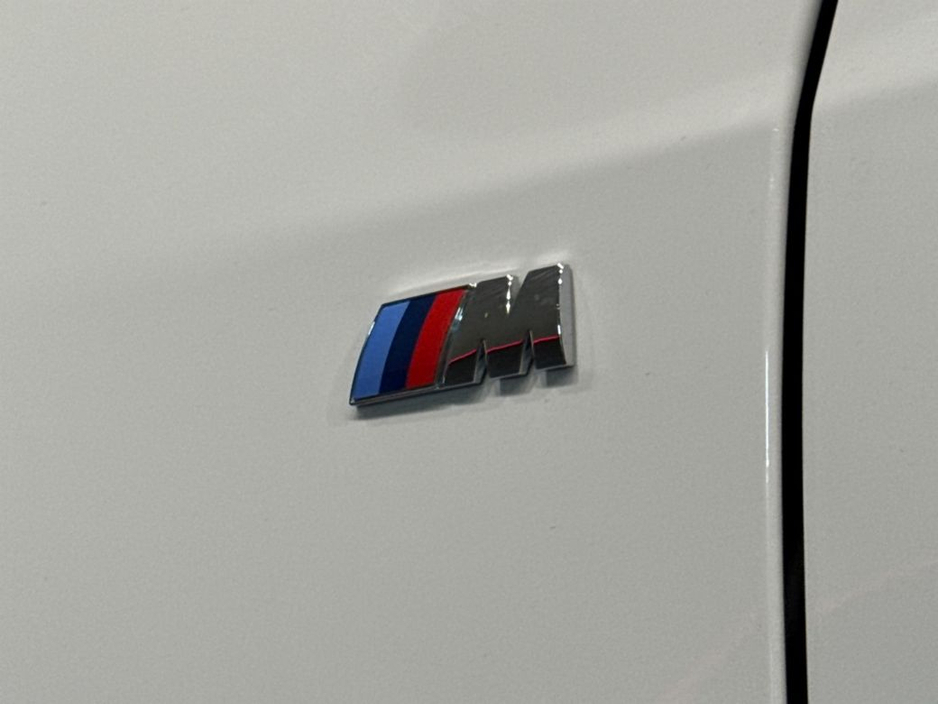 BMW 1 Series HATCHBACK 118I MSPORT - AUTOMATIC 1.5L PETROL TURBO - MSPORT ALLOY WHEELS - HALF LEATHER - MSPORT STITCHING/BADGING - DIGITAL DASH - REAR CAMERA/PARKI — thumbnail 11