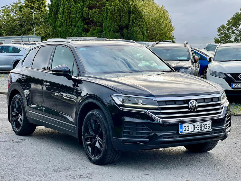 2023 Volkswagen Touareg For Sale Images