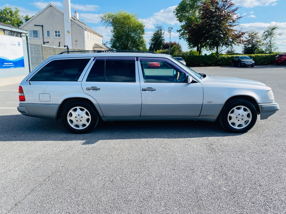 1995 Mercedes-Benz E Class 2.8L Petrol For Sale Images