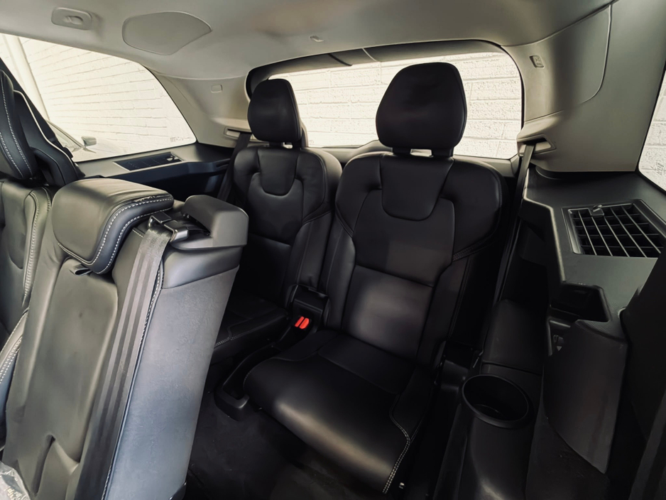 2022 Volvo XC90 2L Petrol Plug-in Hybrid For Sale Images