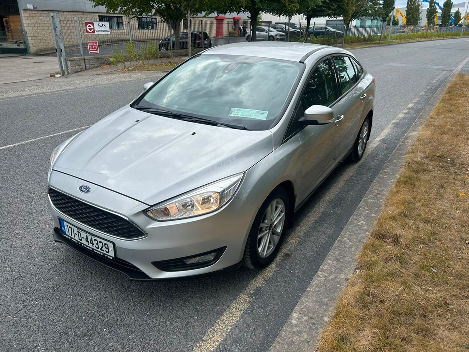 Ford Focus STYLE 1.0 ECOBOOST 100PS 4DR — thumbnail 3