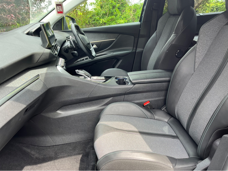 2021 Peugeot 5008 1.5L Diesel For Sale Images