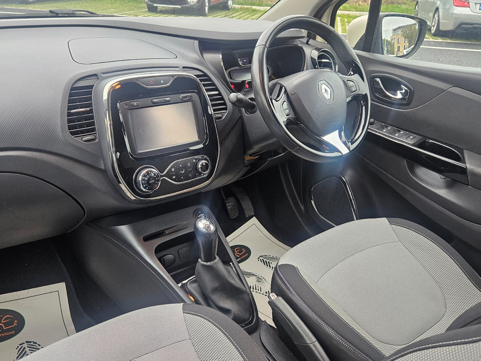 Renault Captur — thumbnail 22