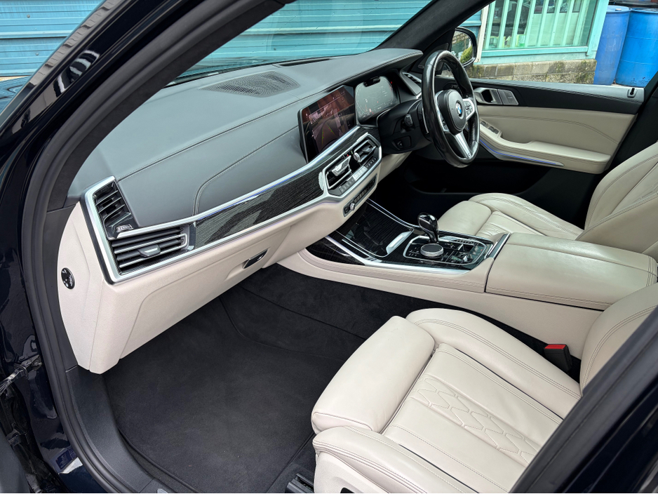 2021 BMW X7 3L Diesel For Sale Images
