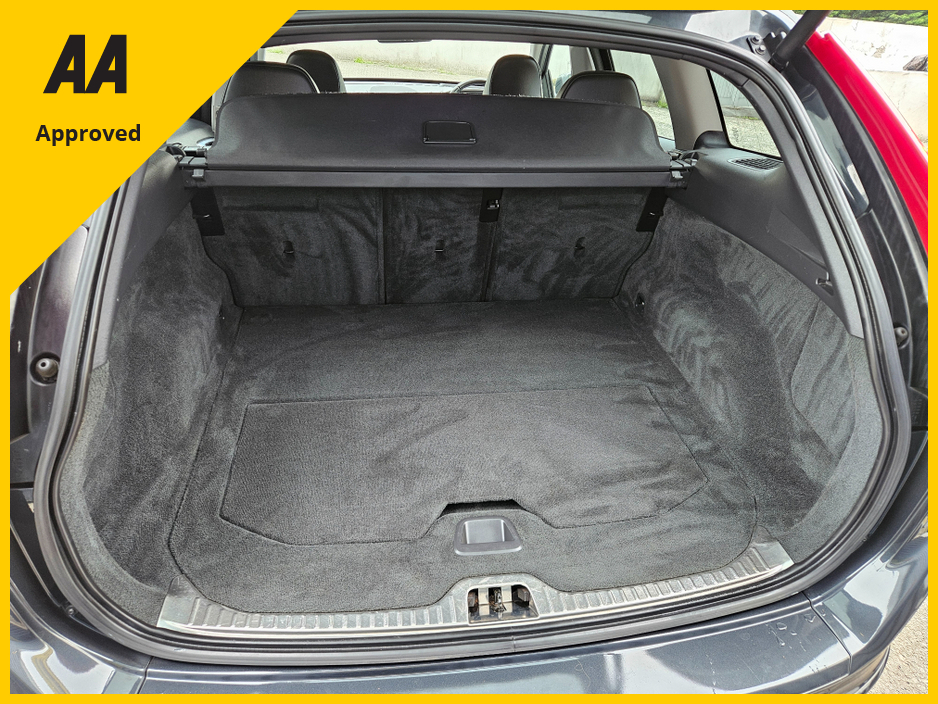2013 Volvo XC60 2.4L Diesel For Sale Images