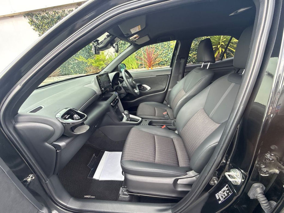 Toyota Yaris Cross 1.5 HYBRID / SOL TOP SPEC / LOW MILEAGE / TAX €150 (222 REG) — thumbnail 12