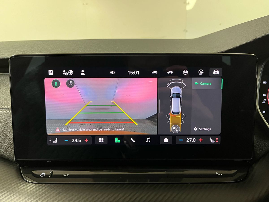 Skoda Octavia Sportline Combi DSG 2.0TDI 150BHP - Reversing Camera - Climate Control - Heated Seats - Cruise Control - Keyless Start - Apple CarPlay/Android Auto — thumbnail 14