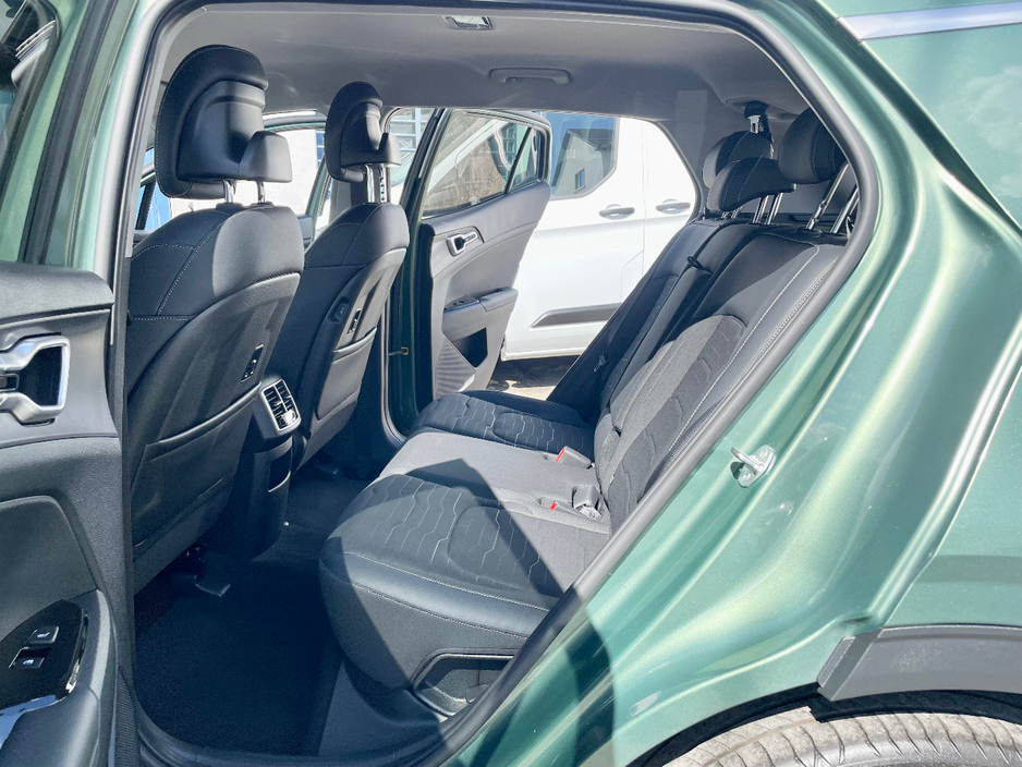 2024 Kia Sportage 1.6L Petrol Plug-in Hybrid For Sale Images