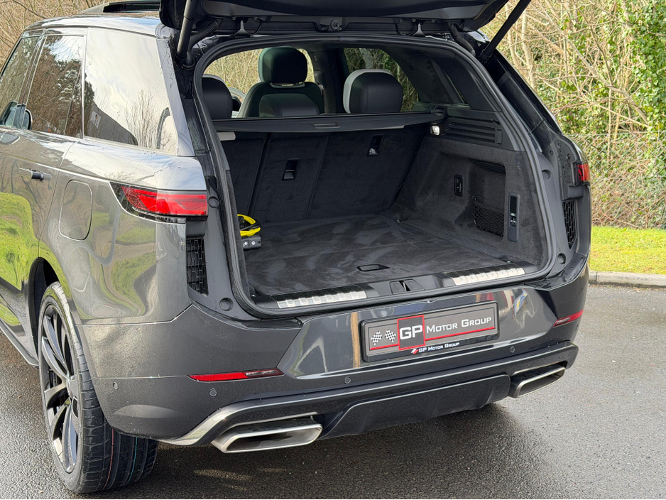 2024 Land Rover Range Rover Sport 3L Petrol Plug-in Hybrid For Sale Images