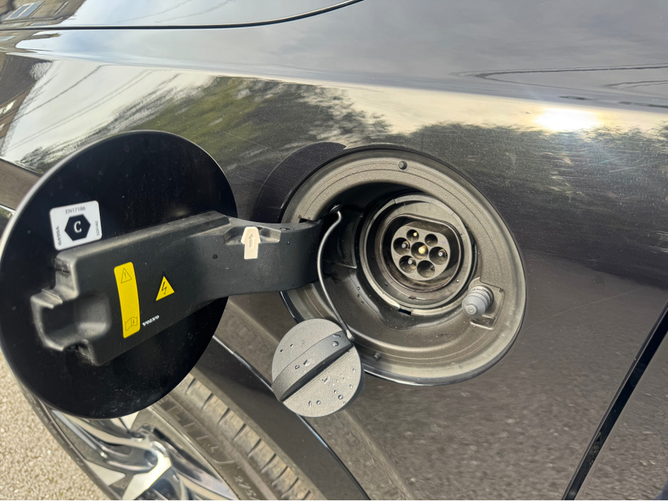 2024 Volvo XC90 2.0L Petrol Plug-in Hybrid For Sale Images