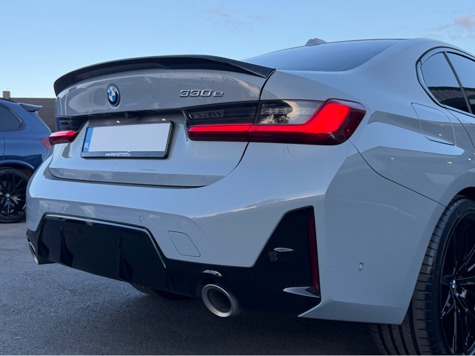 2023 BMW 3 Series 2L Hybrid For Sale Images