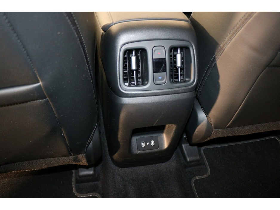Hyundai Tucson PHEV Platinum 1.6L Petrol Automatic SUV - Plug in Hybrid - — thumbnail 11