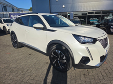 Peugeot 2008 Electric 136 bhp (50 kWh) Allure