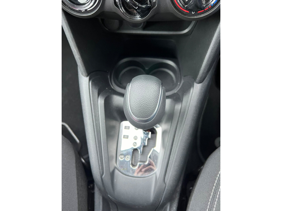 Peugeot 208 1.2 PureTech 110bhp Auto Active — thumbnail 12