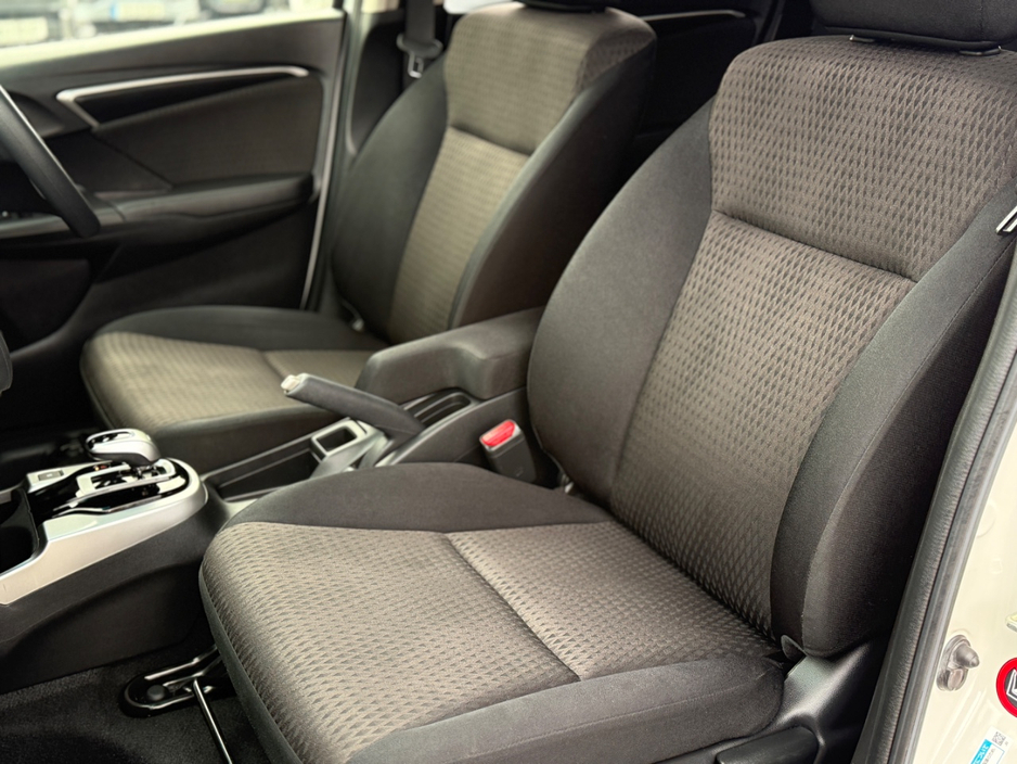 Honda Fit 1.5 HYBRID AUTO — thumbnail 28