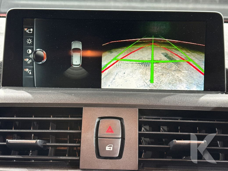 BMW 1 Series 1.5 118i AUTOMATIC - REVERSE CAMERA — thumbnail 19
