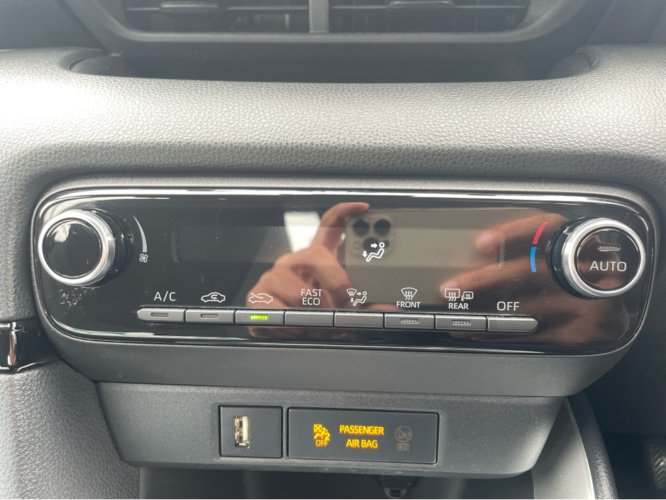 2022 Toyota Yaris 1.5L Petrol Hybrid For Sale Images