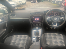 2017 Volkswagen Golf 2L Diesel For Sale Images