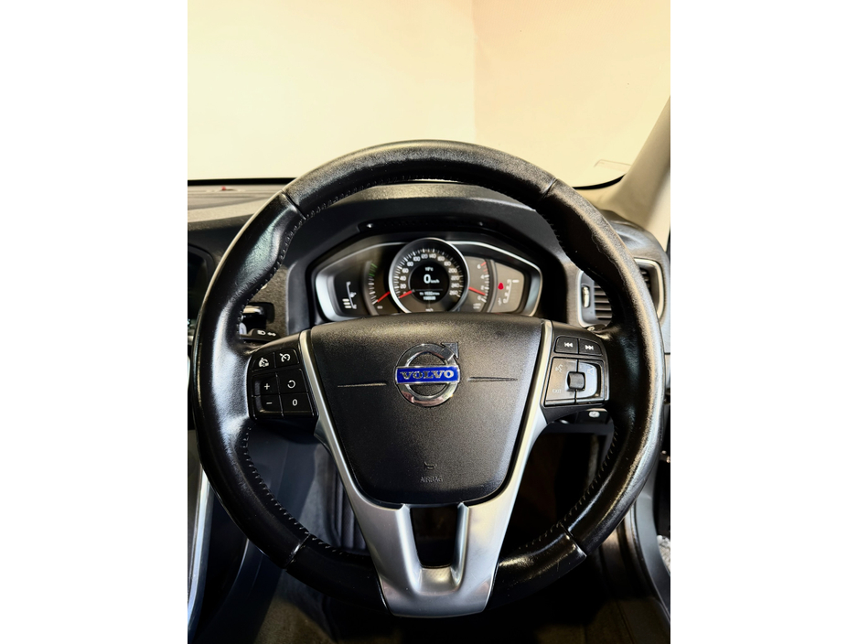 2017 Volvo S60 2L Diesel For Sale Images