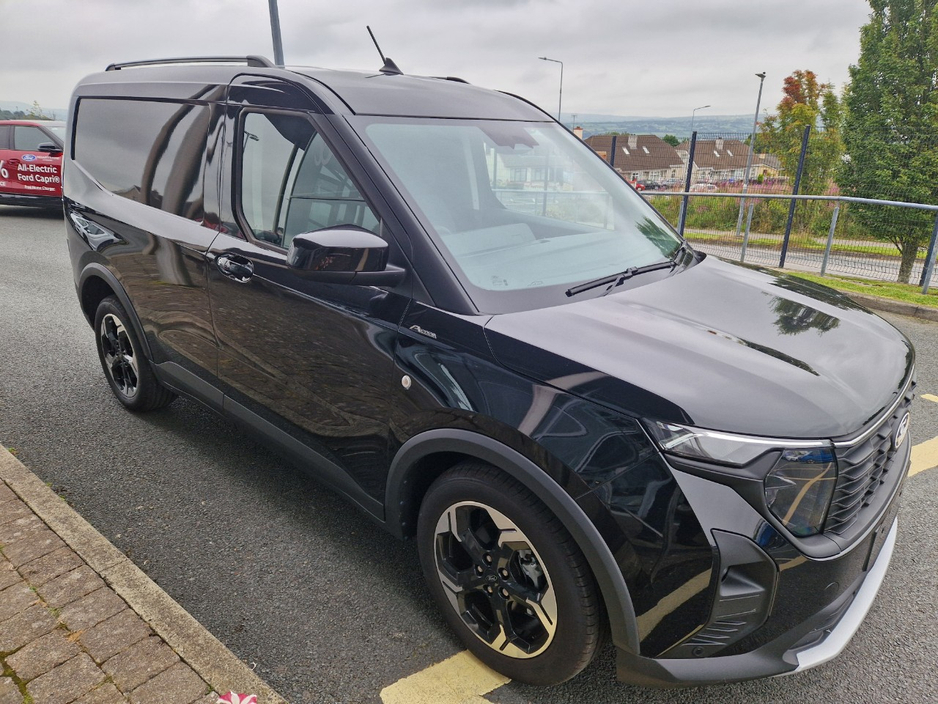 2026 Ford Courier 1L Petrol For Sale Images