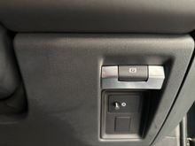 2025 Land Rover Defender 3L Diesel For Sale Images