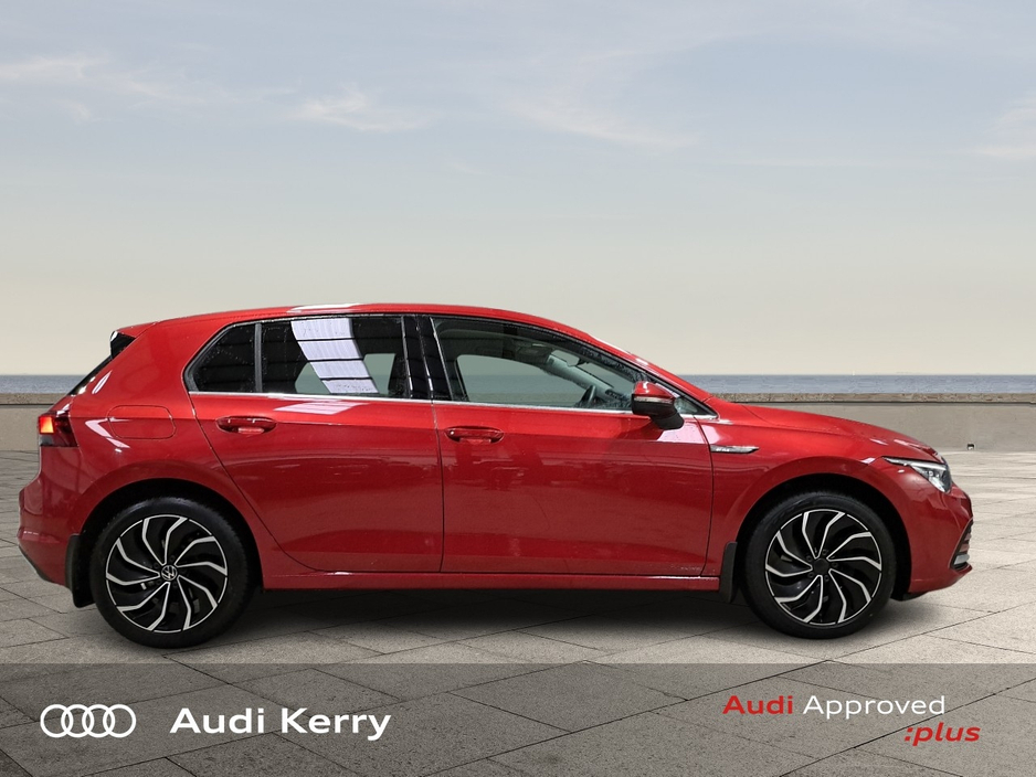 Volkswagen Golf 1.5TSI MHEV 130BHP STYLE AUTOMATIC WITH TINTED REAR WINDOWS, UPGRADED ALLOYS AND WINTER PACK — thumbnail 8