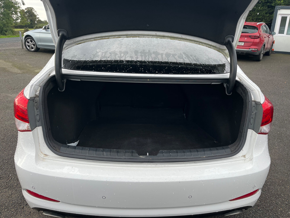 2016 Hyundai i40 1.7L Diesel For Sale Images