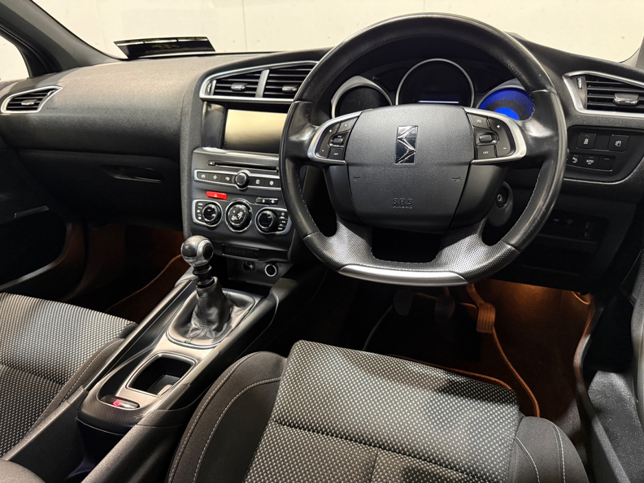 DS Automobiles DS 4 1.2 PURETECH 130 ELEGANCE — thumbnail 30