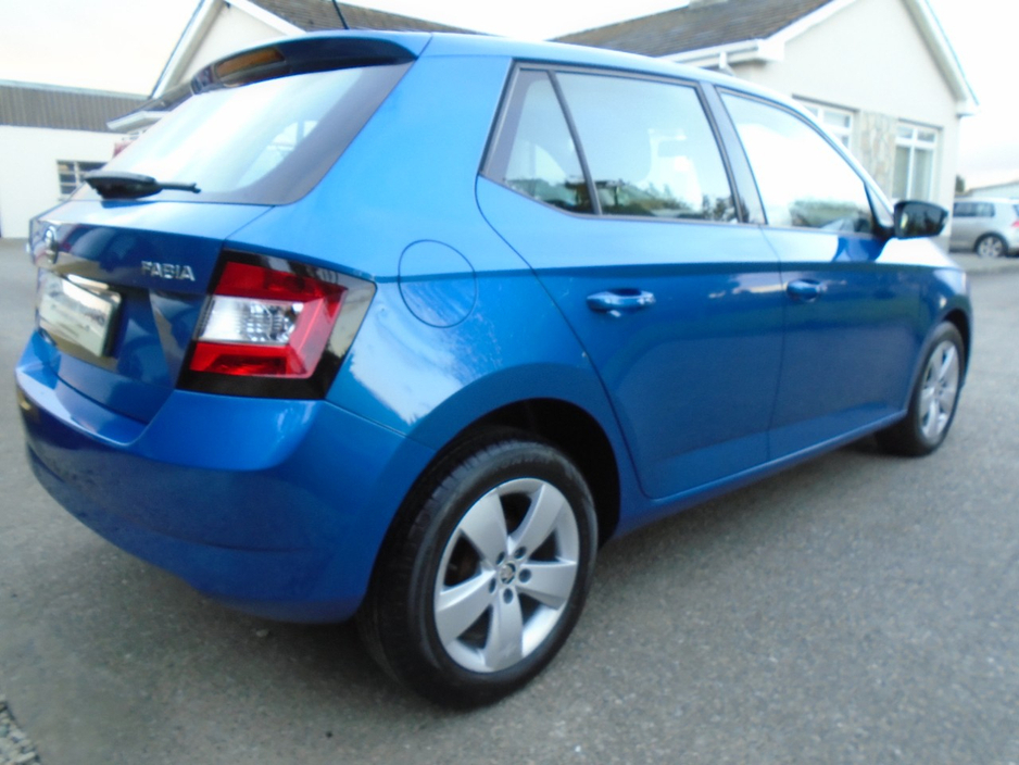 2015 Skoda Fabia 1L Petrol For Sale Images