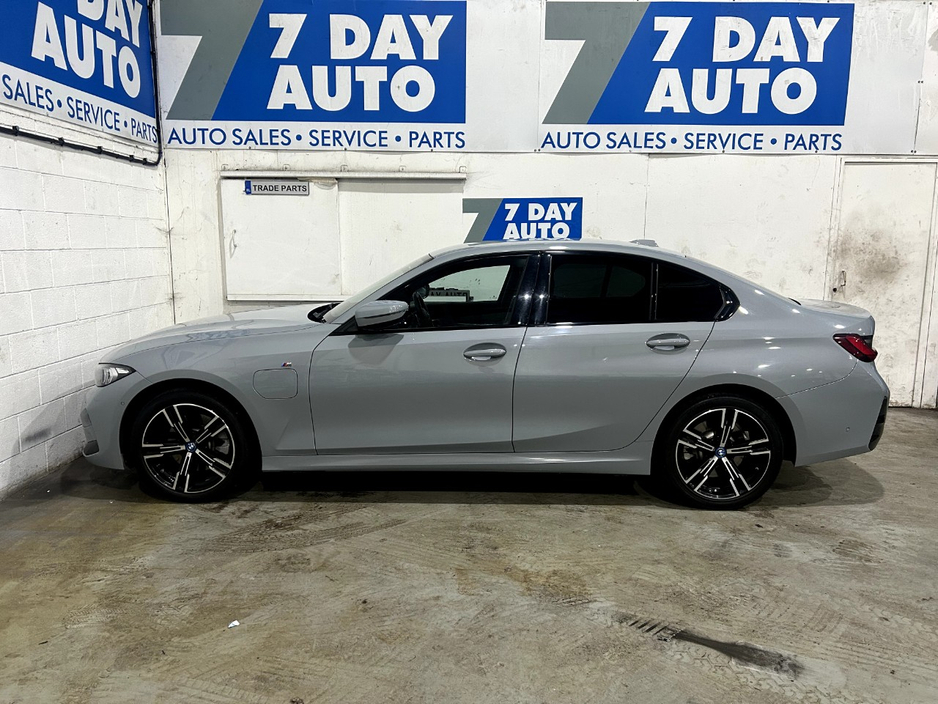 2024 BMW 3 Series 2L Petrol Plug-in Hybrid For Sale Images