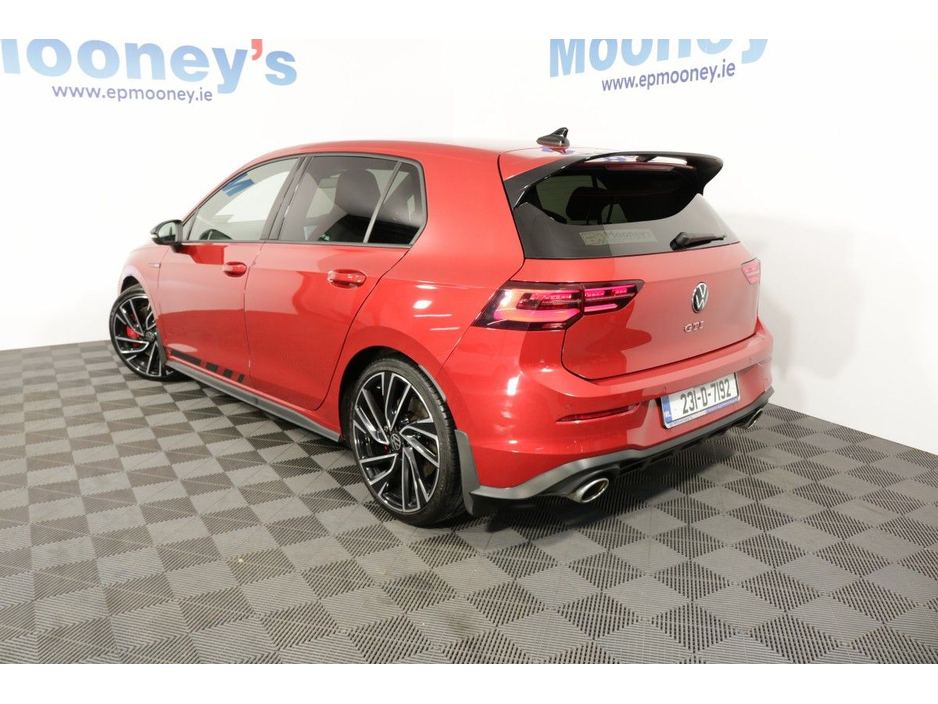 Volkswagen Golf GTI CLUBSPORT DSG - 2.0L Petrol 300 HP - Test Drive Todayt — thumbnail 5