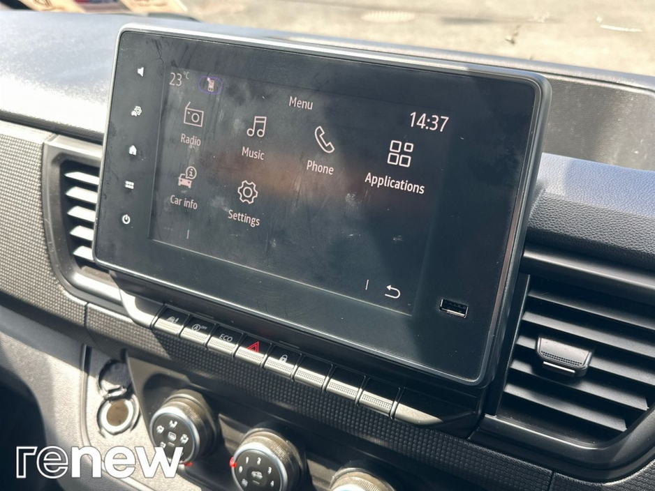 2026 Renault Trafic 2L Diesel For Sale Images