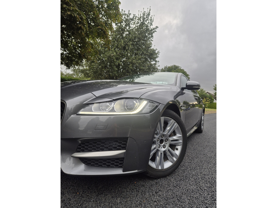 Jaguar XF 2.0 D RWD R-SPORT MY 18 4DR AUTO — thumbnail 35