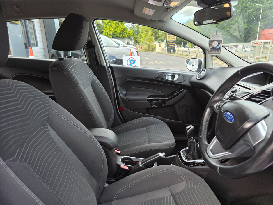 Ford Fiesta MCA TITANIUM 1.25 60PS M5 4 4DR — thumbnail 21