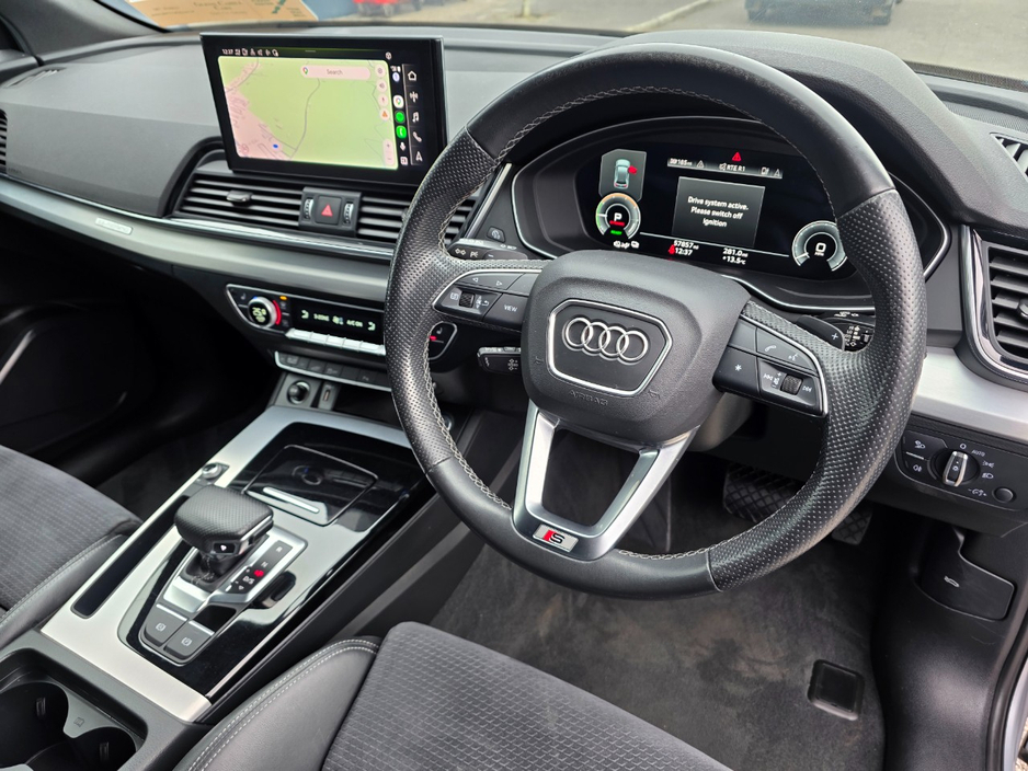2022 Audi Q5 2L Petrol Plug-in Hybrid For Sale Images