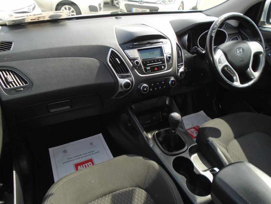 2012 Hyundai ix35 1.7L Diesel For Sale Images