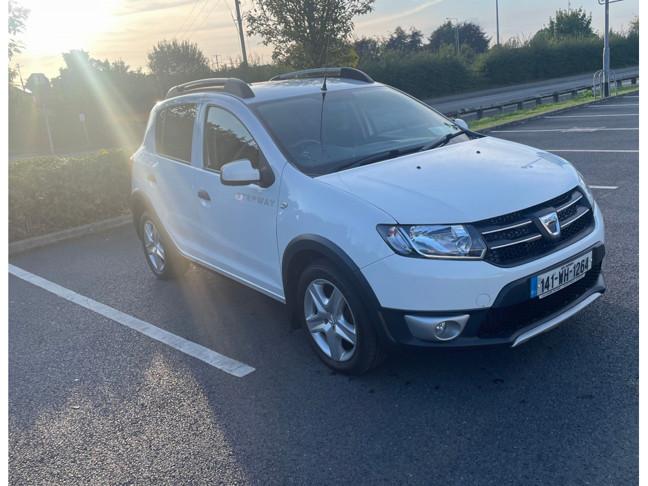 Dacia Sandero STEPWAY SIGNATURE 1.5 DCI 90 4 — thumbnail 3