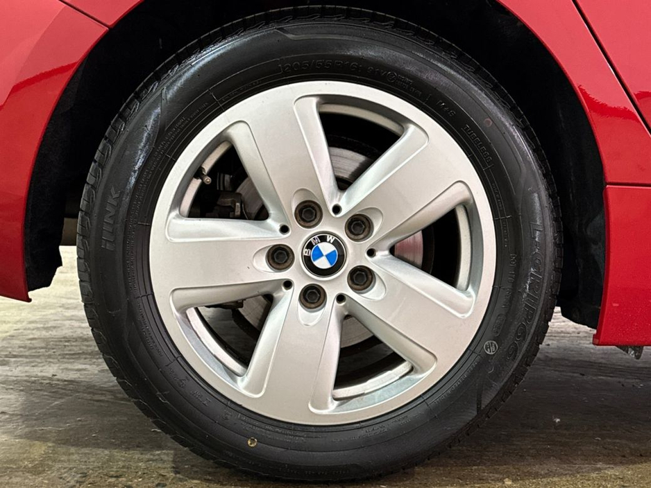 BMW 1 Series 1.5 AUTOMATIC PLAY EDITION - FACTORY ALLOYS - DIGITAL DASH - ELECTRIC SEAT/BOOT - REAR CAMERA/PARKING RADAR — thumbnail 10