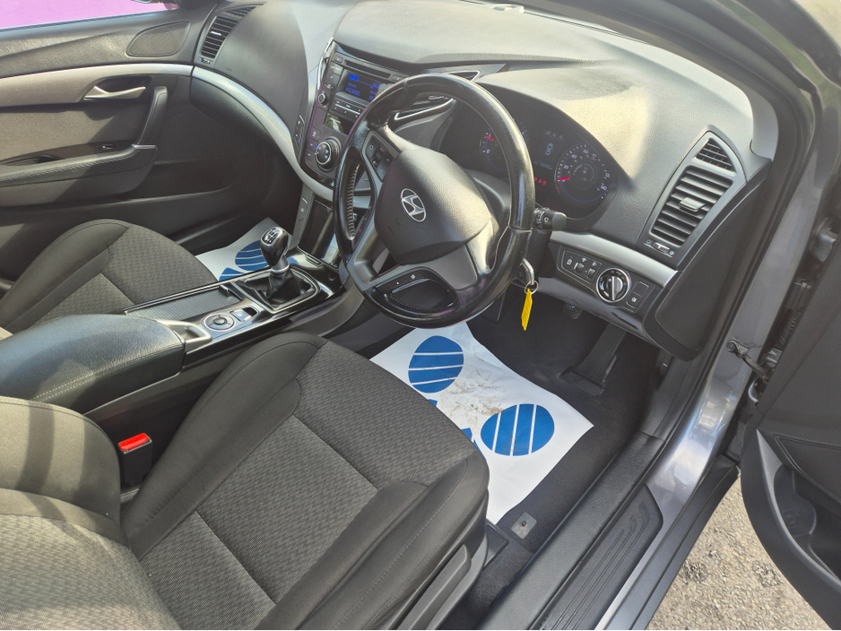 2015 Hyundai i40 1.7L Diesel For Sale Images