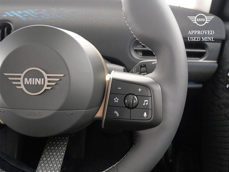 2025 MINI Hatch 1.5L Petrol For Sale Images