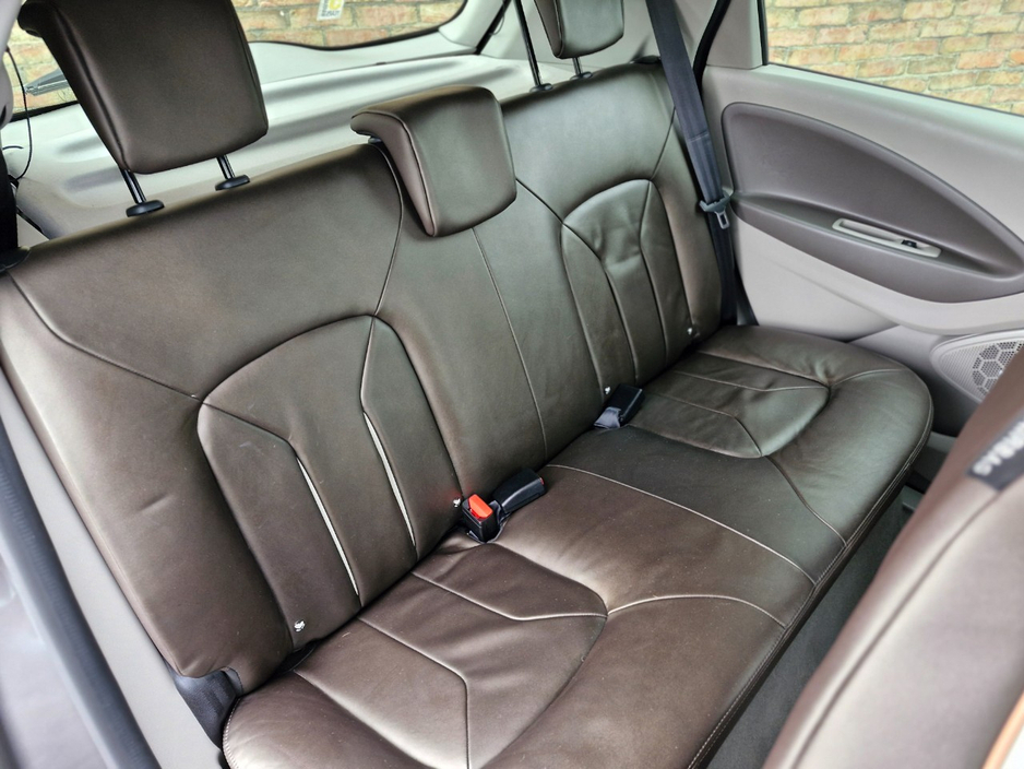 Renault Zoe SIGNATURE NAV BOSE EDTION — thumbnail 22