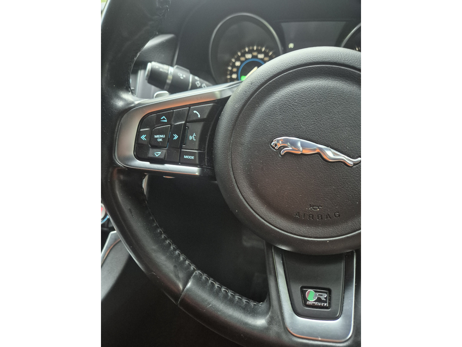 Jaguar XF 2.0 D RWD R-SPORT MY 18 4DR AUTO — thumbnail 24