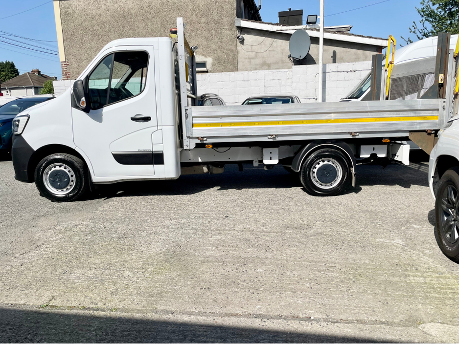 2022 Renault Master 2.3L Diesel For Sale Images