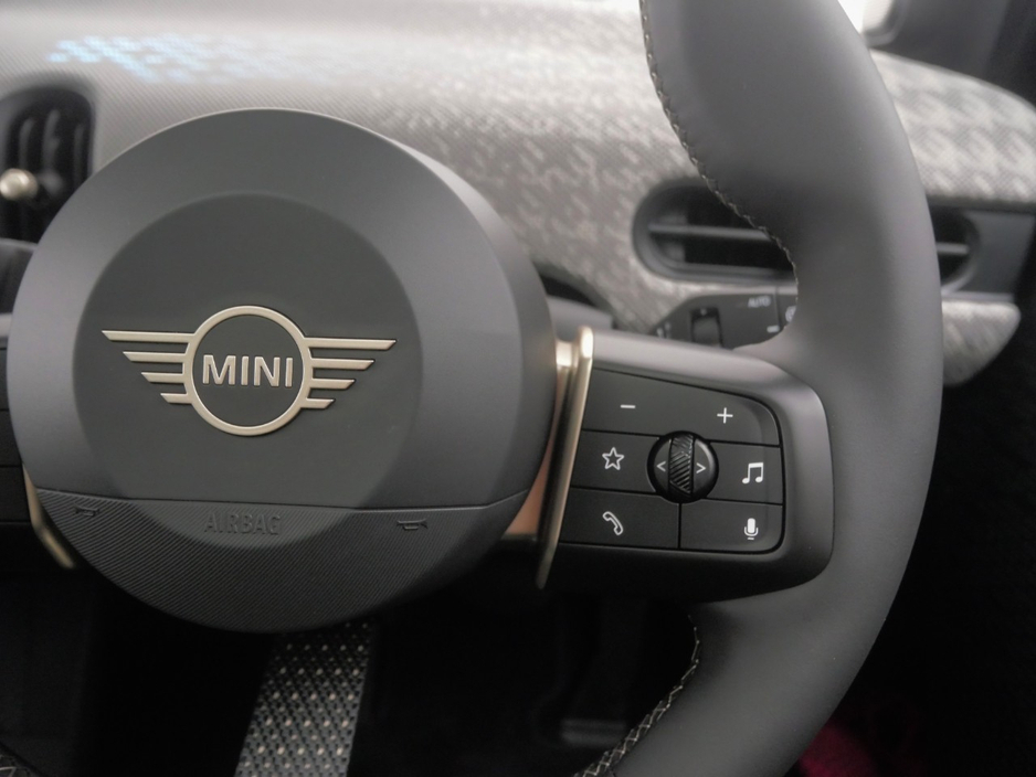 2025 MINI Cooper S 2L Petrol For Sale Images