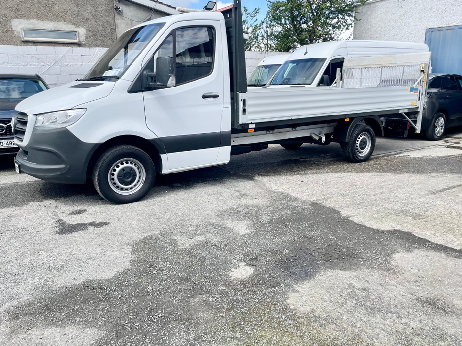 2022 Mercedes-Benz Sprinter 2L Diesel For Sale Images