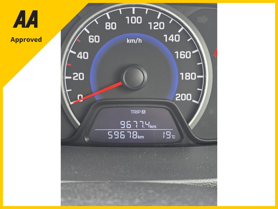 Hyundai i10 DELUXE 4DR — thumbnail 8